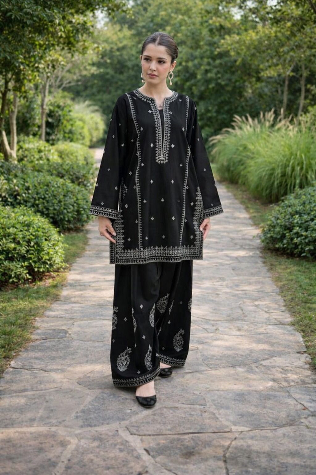 LAWN  fabric 2pc unstitching  Embroidery collection