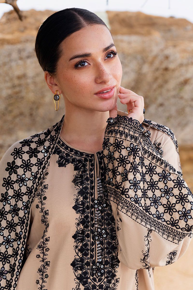 Lawn Stuff: Best Quality Pure Airjet lawn 90/70